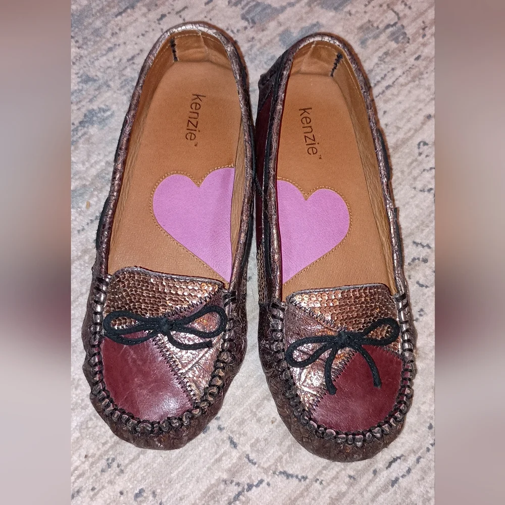 Kenzie Devia snake Print patch Print Slip On Loafers Size 8.5